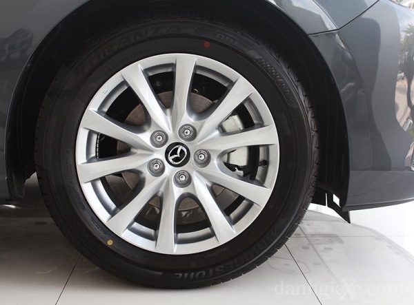 So Sánh Toyota Altis 2014 Và Mazda6 Với Tài Chính Khoảng 1 Tỉ 8 So Sánh Toyota Altis 2014 Và Mazda6 Với Tài Chính Khoảng 1 Tỉ
