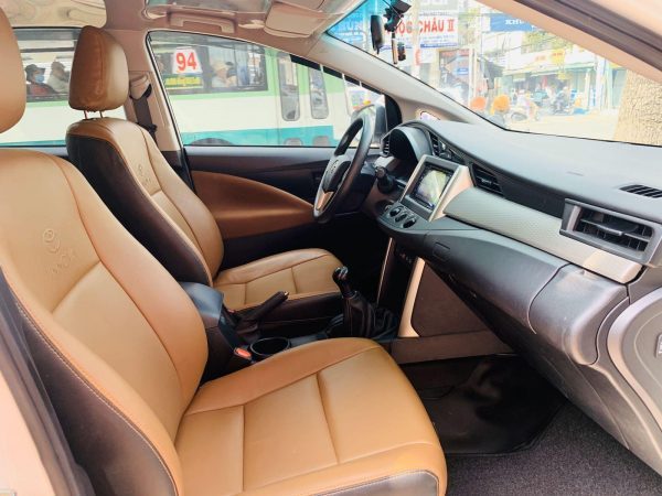 TOYOTA INNOVA E 2.0MT - 2019, XE LƯỚT