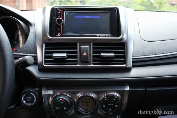 Ford Fiesta 2014 Vs Toyota Yaris 2014 - Bạn Chọn Xe Nào? 17 Ford Fiesta 2014 Vs Toyota Yaris 2014 - Bạn Chọn Xe Nào?