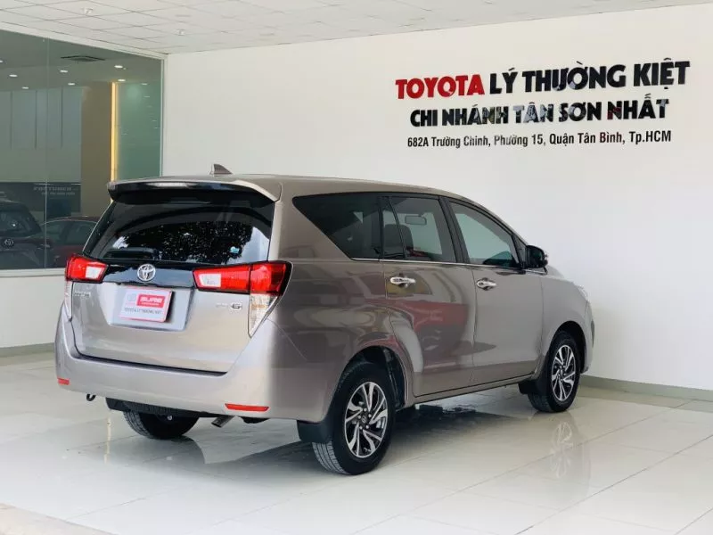 Toyota Innova 2.0G 2020