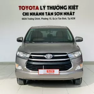 TOYOTA INNOVA 2.0E 2018